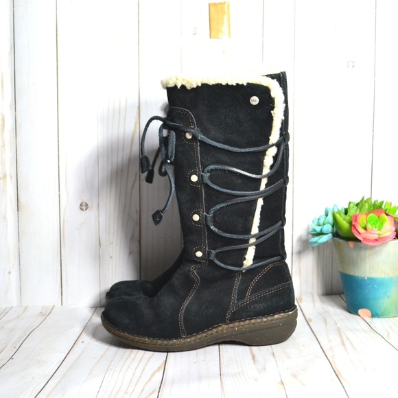 UGG AUSTRALIA Surfcat 5158 Black Leather Boots - Picture 1 of 6